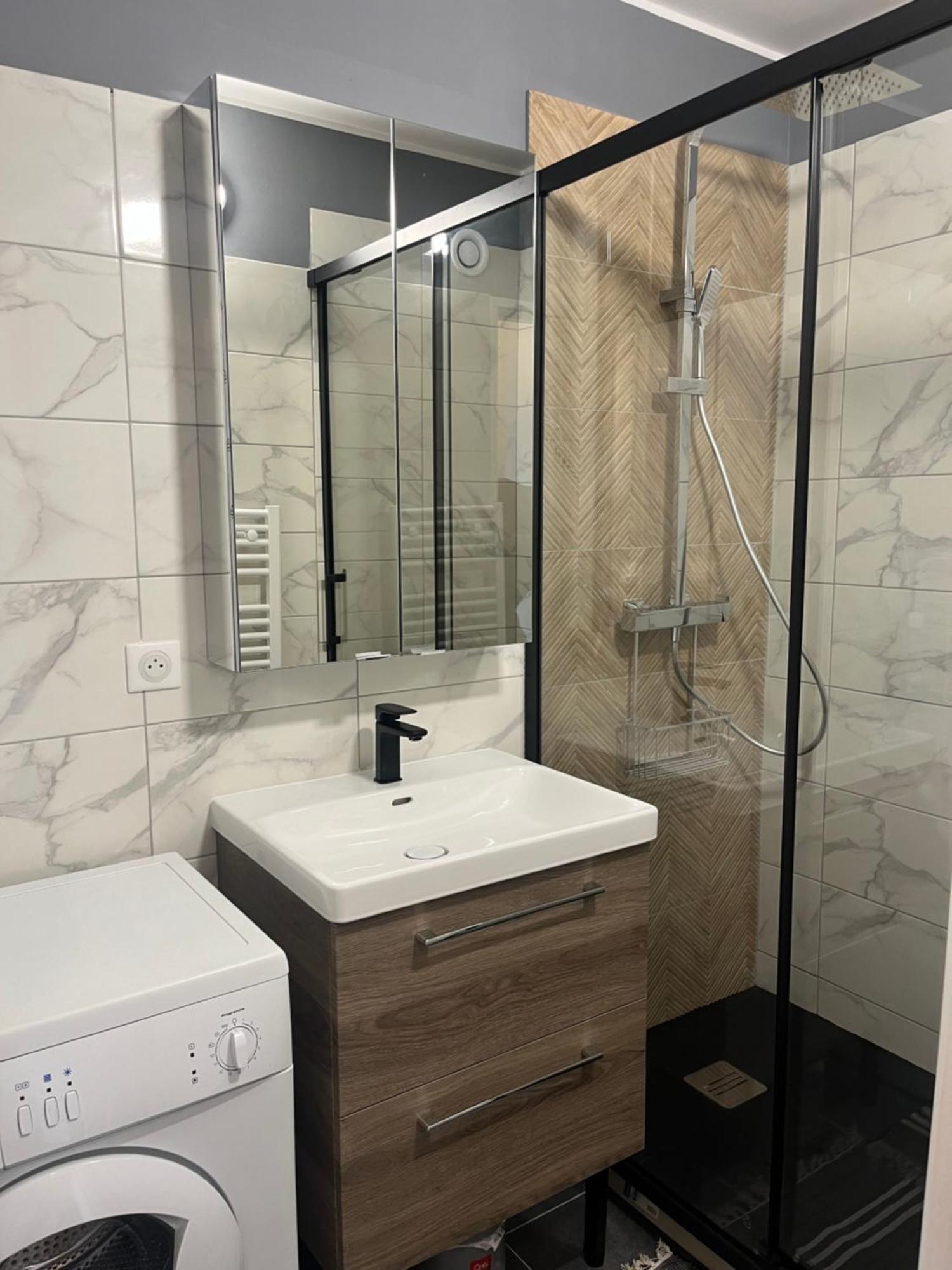 Appartement 2 Pieces A Кабур Екстериор снимка